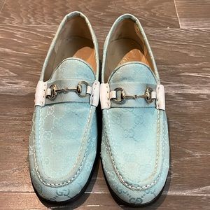 Gucci powder blue logo loafer
